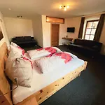 Franziskibad * Bad Haering