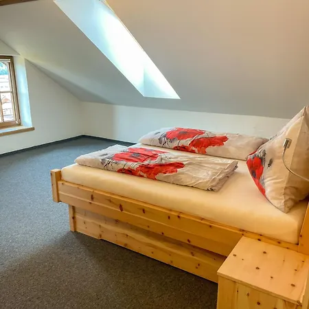 Franziskibad Otel